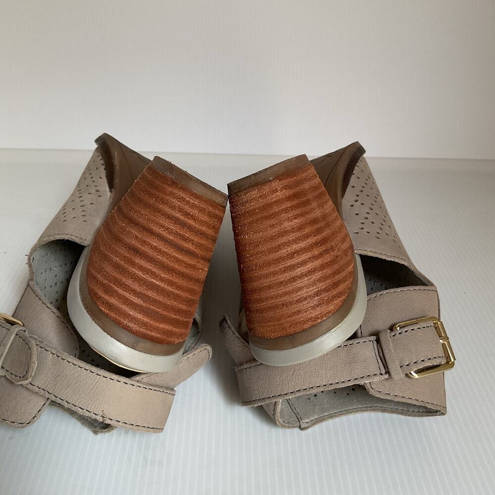 Cole Haan Gray Perforated Peep Toe Booties Heels Women 7.5B Cutout - Picture 11 of 11
